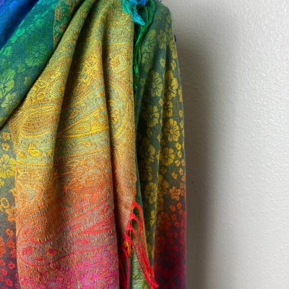 RARE! NWOT Pashmina 100% Pashmina Scarf Wrap Shawl 27 x 70" Rainbow - Picture 5 of 7